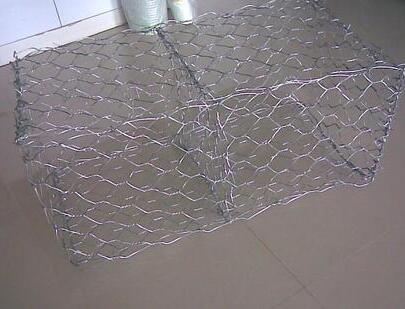 鉛絲石籠.jpg